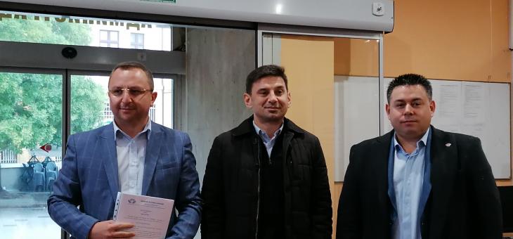 ДПС регистрира листата си за парламентарния вот в Районната избирателна комисия в Стара Загора