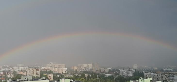 В Стара Загора: Дъжд, слънце и дъга