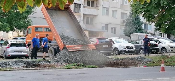 Щети след силна буря в Стара Загора