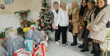 Благотворителната инициатива „Чудната елха" и тази година обедини младите хора на Стара Загора