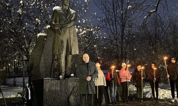 Областният  управител Методи Марков присъства на откриването на Яворовите януарски дни в Чирпан
