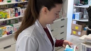 Забавени плащания от НЗОК водят до липса на скъпоструващи лекарства в аптеките