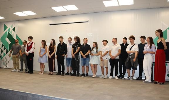 Премиерата на ученическия игрален филм „Изгубена“ събра многобройна публика в ПГКНМА „Проф. Минко Балкански“