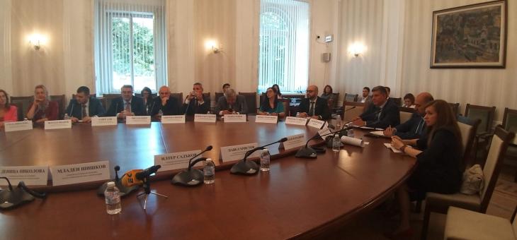 Общините ще получат дофинансиране за завършване на инфраструктурните проекти, финансирани от МРРБ
