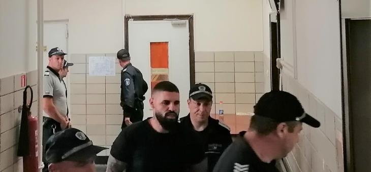 По постъпили нови доказателства Районна прокуратура-Стара Загора предяви допълнително обвинение спрямо Георги Георгиев за закани с убийство, отправени към 18-годишната Дебора