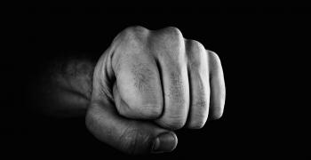 35-годишен мъж е в болница след побой