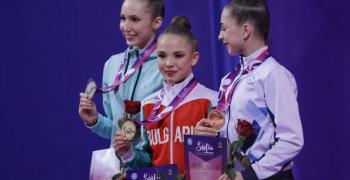 Два златни медала и един сребърен за Стилияна Николова на Световната купа