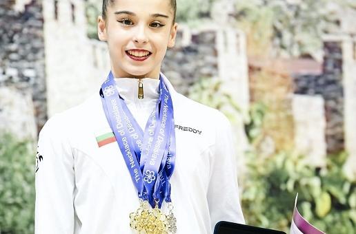 Гимнастичката Яница Динева спечели „Огърлицата на Десислава" и донесе злато за Стара Загора   