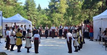 Самодейците от община Стара Загора спечелиха 26 медала със завладяващия си талант на събора в Копривщица