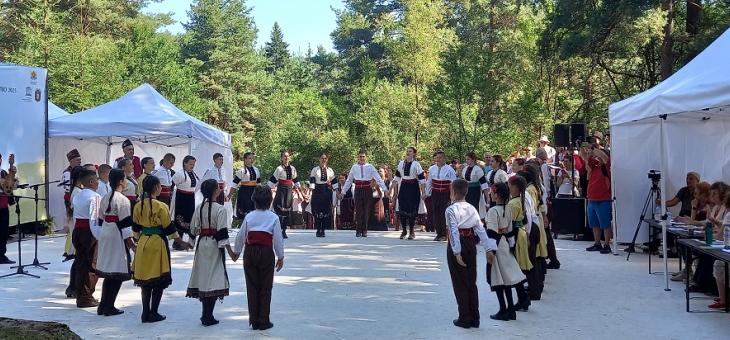 Самодейците от община Стара Загора спечелиха 26 медала със завладяващия си талант на събора в Копривщица   
