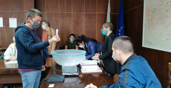 Жребий определи местата за продажба на слънчеви очила в Стара Загора