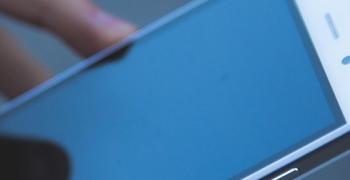 Забраната за използване на мобилни телефони в училищата се очаква да влезе в сила през януари