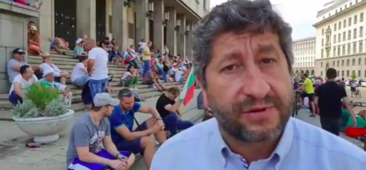 Христо Иванов: Пътят минава през площада