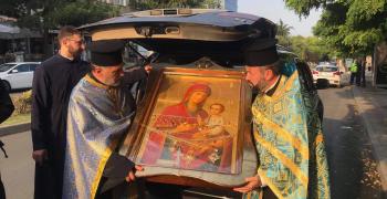 В Стара Загора за трети път посрещнаха Чудотворната икона на Пресвета Богородица Скоропослушница
