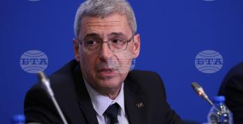 Проф. Илко Гетов: Не се предвижда връщане на хартиената рецепта за антибиотици