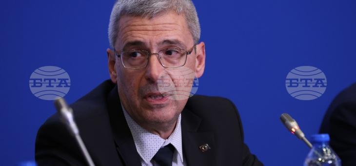Проф. Илко Гетов: Не се предвижда връщане на хартиената рецепта за антибиотици