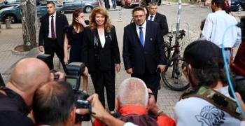 Илияна Йотова и Кирил Вълчев влизат заедно в битката за президентския пост