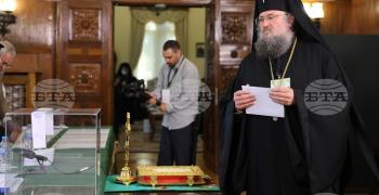 Започна гласуването за избор на патриарх от делегатите на патриаршеския църковен събор