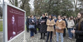 Изложба в сърцето на Стара Загора събра 60-годишната история на СУ „Максим Горки“