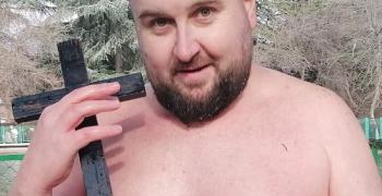 Калоян Лазов, който извади Богоявленския кръст в Стара Загора: Нека хората да се обичат и да бъдат малко по-добри