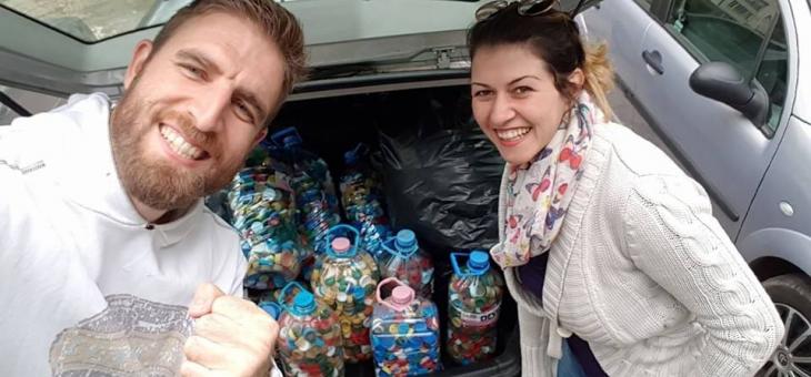 Капачки за бъдеще поръча първата линейка за страната, събира средства за втора