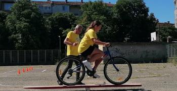 В Стара Загора ученици показаха знания и умения в инициативата „Карам безопасно“
