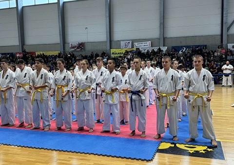182  каратисти мерят сили в традиционния турнир по карате киокушин „Купа Стара Загора“