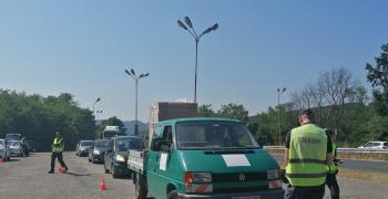 Над 100 автомобила са проверени при специализирана полицейска операция в Старозагорска област
