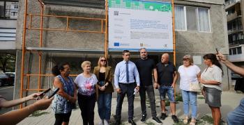 Община Стара Загора започна енергийното обновяване на жилищна сграда в кв. „Казански"