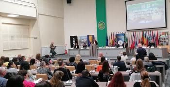 В Стара Загора: Участници във форум призоваха за общи действия и експертен дебат в борбата с кибертормоза над деца