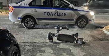 Автомобил, шофиран от служител на МВР блъсна тротинетка в Казанлък