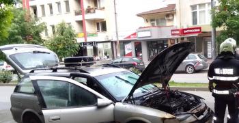 Лек автомобил горя в Стара Загора