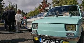 Автомобилен ретро събор:  Музикални легенди, атрактивни возила и усмивки в Стара Загора