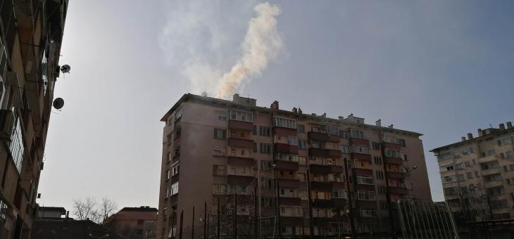 Дим от жилищен блок притесни старозагорци