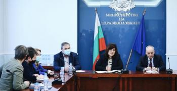 Предлагат да се намали карантината на заразените с коронавирус