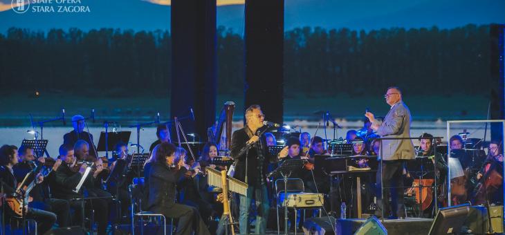 Великолепната музика на Стинг в симфоничен аранжимент на сцената на Античен форум „Августа Траяна”