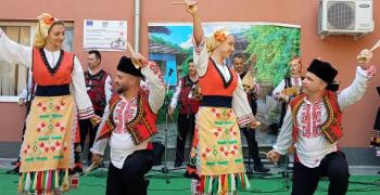 Ансамбъл "Загоре" гостува в старозагорска детска градина