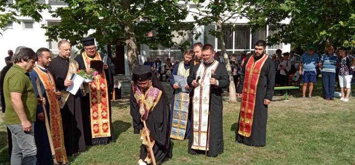Направиха първа копка за строеж на храм "Св. Мина" в старозагорския квартал "К. Ганчев"