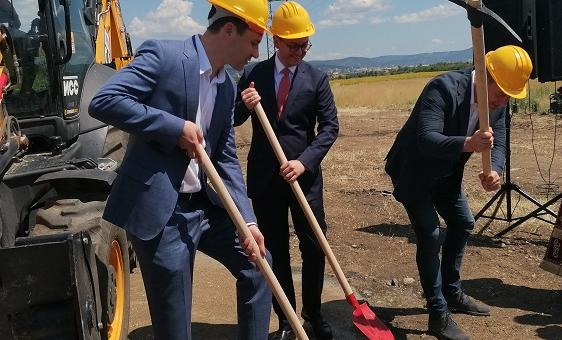 Започна изграждането на Индустриален парк „Еленино“
