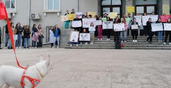 В Стара Загора протестиращи отново поискаха зоополиция и по-тежки наказания за насилието над животни