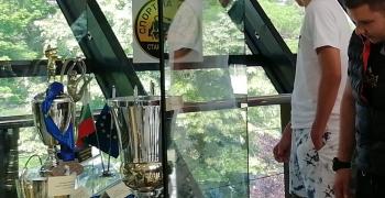 В Стара Загора подредиха в изложба купи, медали и грамоти на изявени спортисти