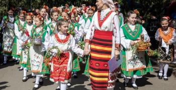 4 765 именици в старозагорско ще отбележат най-цветните пролетни празници