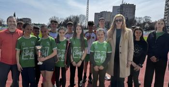 Силна конкуренция и отлични резултати на областния етап на ученическите игри по лека атлетика