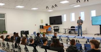 Превантивно-информационният център по зависимости – гр. Стара Загора отбеляза Международния ден за безопасен интернет