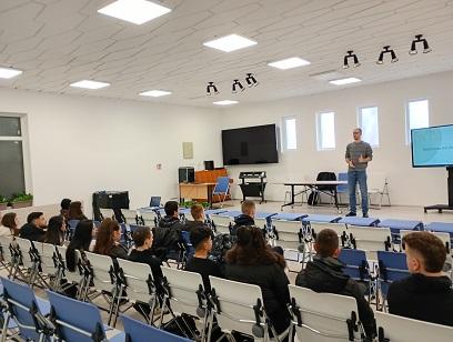 Превантивно-информационният център по зависимости – гр. Стара Загора отбеляза Международния ден за безопасен интернет   