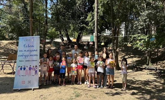 „Летящите книги“ превърнаха четенето в приключение за децата на Стара Загора