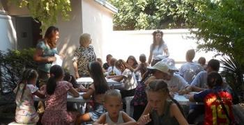 „Забавно лято“ в библиотека „Родина“ продължава с книги, загадки, STEM занимания и творчески ателиета