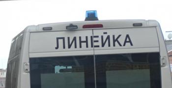 Дете е с опасност за живота, след като майка му го блъсна с кола