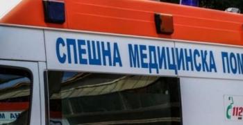 Мъж с маска преби охранител в Казанлък