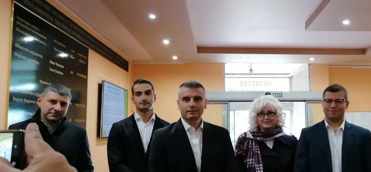 "Продължаваме промяната" регистрира листата си в РИК - Стара Загора